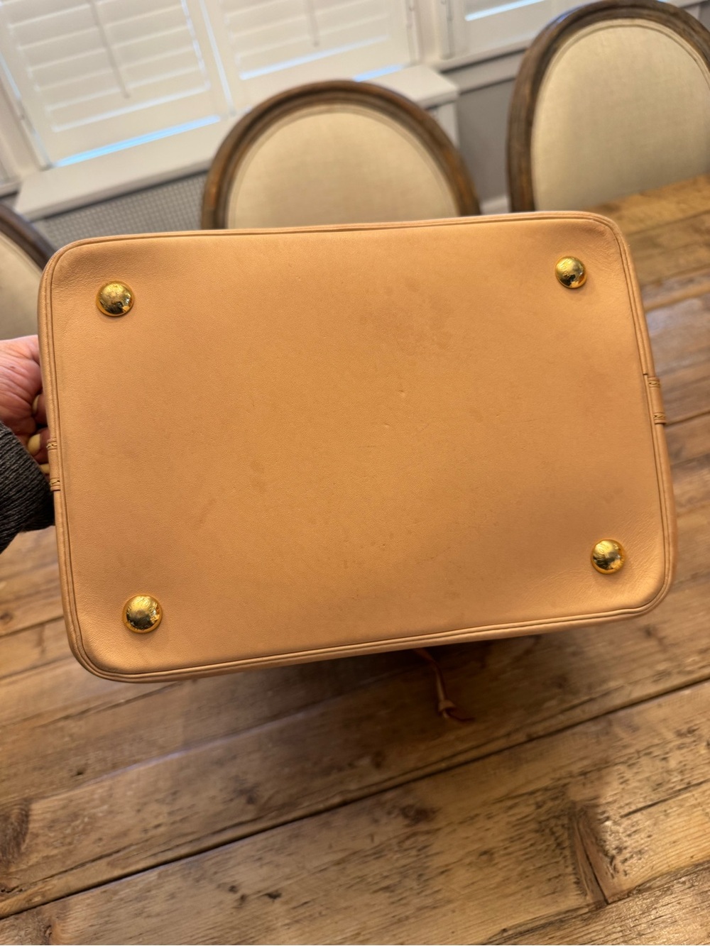 Louis Vuitton | LV Monogram Noé Drawstring Bucket Bag in Brown/Tan - Picture 7 of 16
